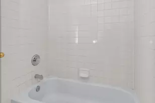 5473 McDonough Rd, Hoffman Estates, IL 60192 - Photo 21