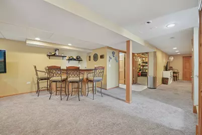 293 Abbotsford Court, Glen Ellyn, IL 60137 - Photo 17