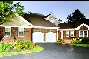 1033 Interloch Ct, Algonquin, IL 60102 - Photo 1