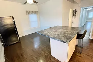 1318 N Menard Ave, Chicago, IL 60651 - Photo 9