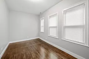 8548 S Exchange Ave, Chicago, IL 60617 - Photo 13