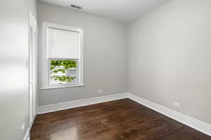 8548 S Exchange Ave, Chicago, IL 60617 - Photo 15