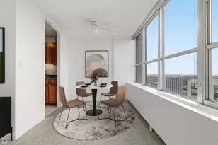 655 W Irving Park Rd, Chicago, IL 60613 - Photo 13