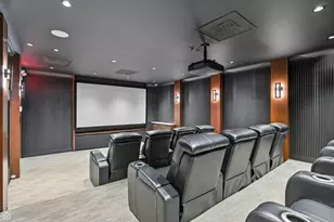 655 W Irving Park Rd, Chicago, IL 60613 - Photo 33