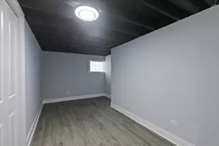 9107 S Dante Ave, Chicago, IL 60619 - Photo 17