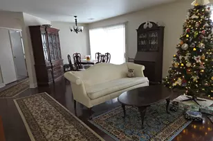 2466 Charleston Dr, Schaumburg, IL 60193 - Photo 9