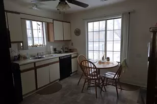 2466 Charleston Dr, Schaumburg, IL 60193 - Photo 11