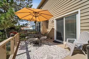 404 Lake Shore Cir, Bloomington, IL 61704 - Photo 23