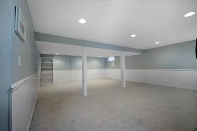 404 Lake Shore Circle, Bloomington, IL 61704 - Photo 11