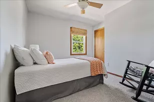 404 Lake Shore Cir, Bloomington, IL 61704 - Photo 19