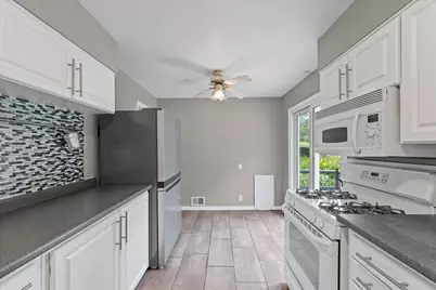314 Elmwood, Champaign, IL 61821 - Photo 9