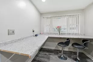 866 Greenbay Ave, Calumet City, IL 60409 - Photo 19