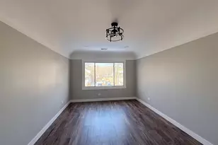 315 W 111th St, Chicago, IL 60628 - Photo 15