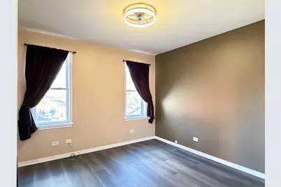 1300 W Grenshaw Street #B, Chicago, IL 60607 - Photo 9