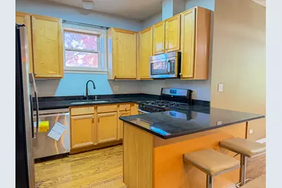 1300 W Grenshaw Street #B, Chicago, IL 60607 - Photo 5