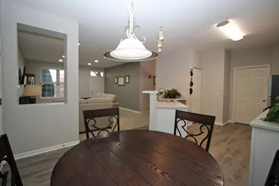 890 June Terrace #140, Lake Zurich, IL 60047 - Photo 9