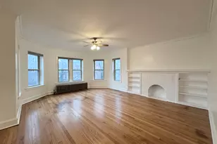 4752 N Virginia Ave, Chicago, IL 60625 - Photo 3