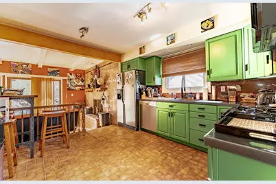 12 Robin Crest Road, Hawthorn Woods, IL 60047 - Photo 7