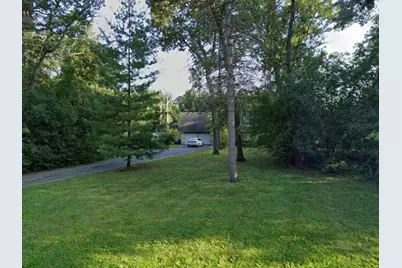 12 Robin Crest Road, Hawthorn Woods, IL 60047 - Photo 1