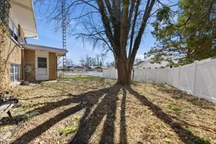 616 Seneca Dr, Aurora, IL 60506 - Photo 25