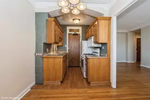 [Address not provided], Chicago, IL 60660 - Photo 9