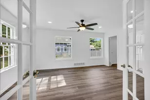 1212 W Healey St, Champaign, IL 61821 - Photo 23