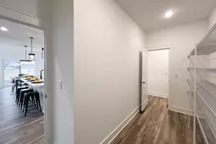 668 E Becker Pl, Sycamore, IL 60178 - Photo 5