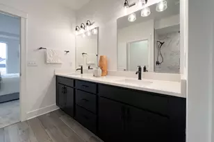 668 E Becker Pl, Sycamore, IL 60178 - Photo 31