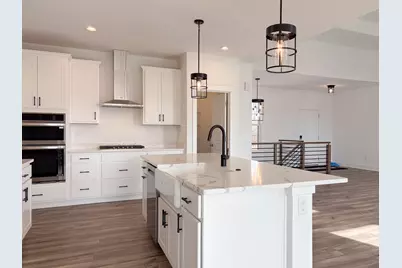 668 E Becker Place, Sycamore, IL 60178 - Photo 15