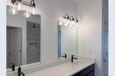 668 E Becker Place, Sycamore, IL 60178 - Photo 37