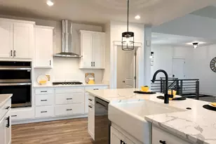 668 E Becker Pl, Sycamore, IL 60178 - Photo 15