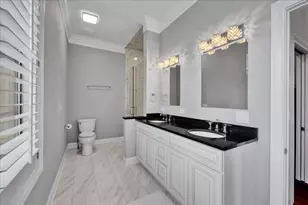 601 Ambriance Dr, Burr Ridge, IL 60527 - Photo 15