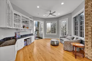 601 Ambriance Dr, Burr Ridge, IL 60527 - Photo 11