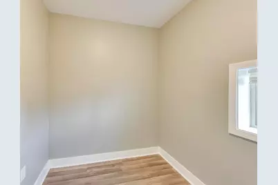 10229 S Calumet Avenue, Chicago, IL 60628 - Photo 19