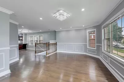 10229 S Calumet Avenue, Chicago, IL 60628 - Photo 7