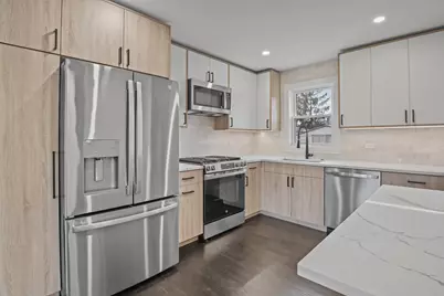 212 N Louis Street, Mount Prospect, IL 60056 - Photo 3