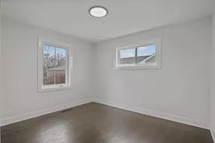 212 N Louis St, Mount Prospect, IL 60056 - Photo 11