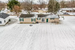 1809 Fairside Dr, Sandwich, IL 60548 - Photo 3