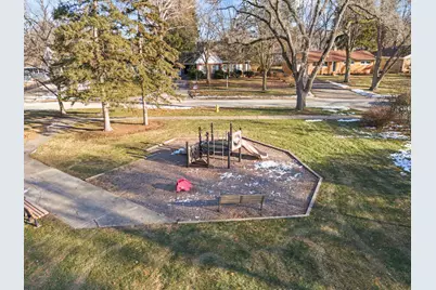 345 Woodstock Avenue, Glen Ellyn, IL 60137 - Photo 11