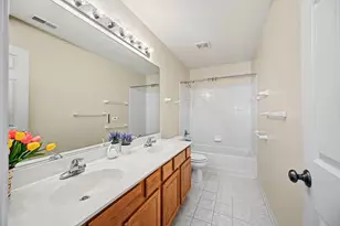 820 Spring Creek Cir, Naperville, IL 60565 - Photo 27