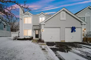 369 Gregory St, Aurora, IL 60504 - Photo 1