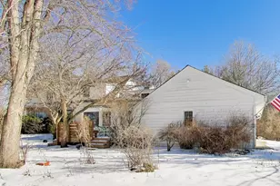 600 Riverwoods Rd, Mettawa, IL 60045 - Photo 3