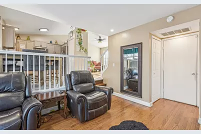 148 W Lindsay Drive, Round Lake Beach, IL 60073 - Photo 11