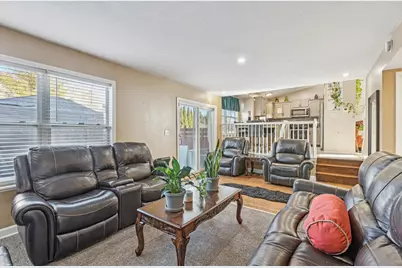 148 W Lindsay Drive, Round Lake Beach, IL 60073 - Photo 13