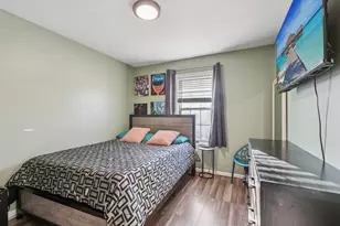 148 W Lindsay Dr, Round Lake Beach, IL 60073 - Photo 21