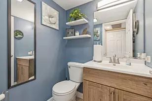 148 W Lindsay Dr, Round Lake Beach, IL 60073 - Photo 17