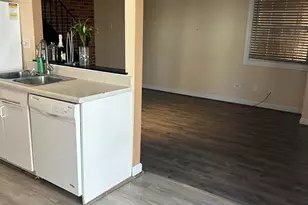 1319 Wye Ct, Wheeling, IL 60090 - Photo 3