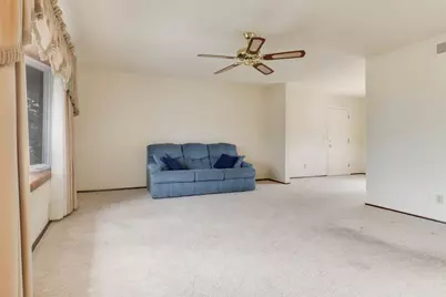 105 S Devonshire Drive, Bloomington, IL 61704 - Photo 7