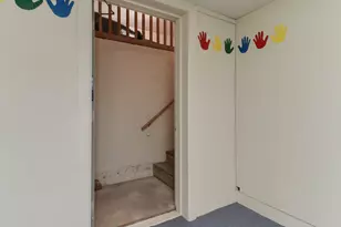 105 S Devonshire Dr, Bloomington, IL 61704 - Photo 23