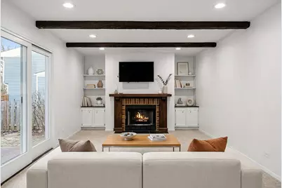 1150 Thompson Boulevard, Buffalo Grove, IL 60089 - Photo 7